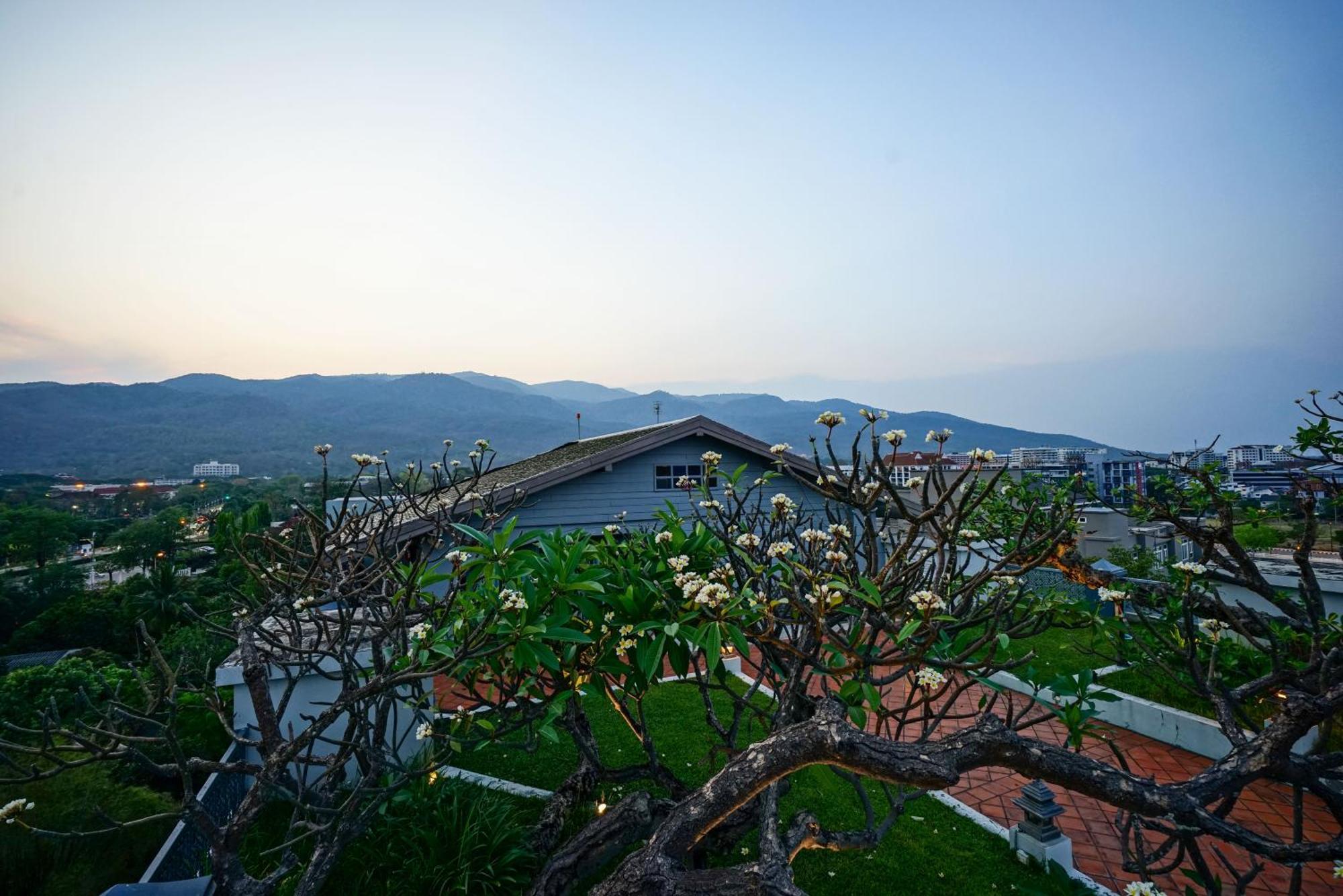 At Pingnakorn Nimman Hotel Chiang Mai Dış mekan fotoğraf